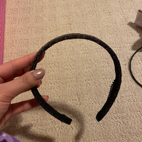 7 pcs assorted plastic headbands - Picture 4 of 8